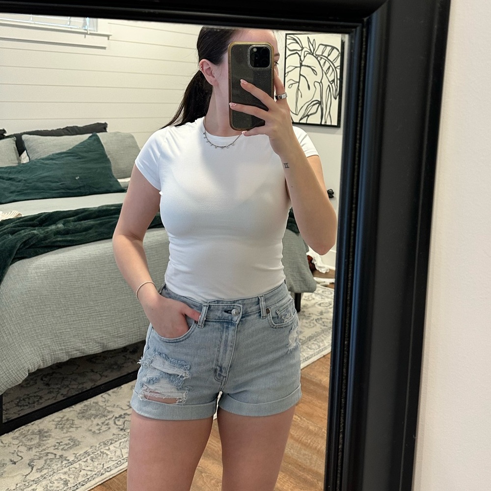 American Eagle Outfitters White Fitted Short-Sleeve Crew Tee